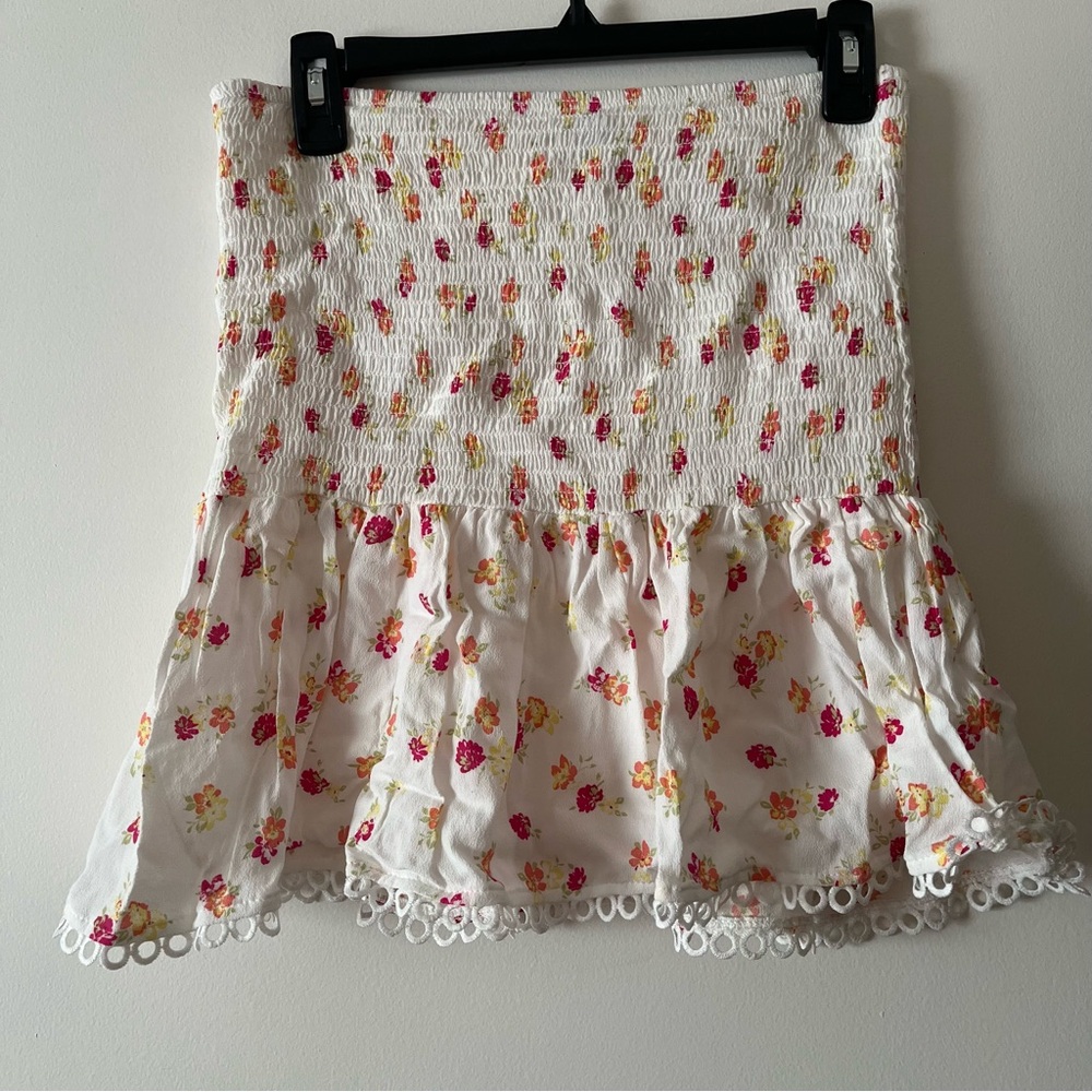 SO Peplum Tube Top Lined Womens Size L Ivory White Multicolor Floral Stretch NWT